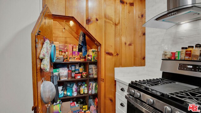 Building Photo - 26776 CA-189