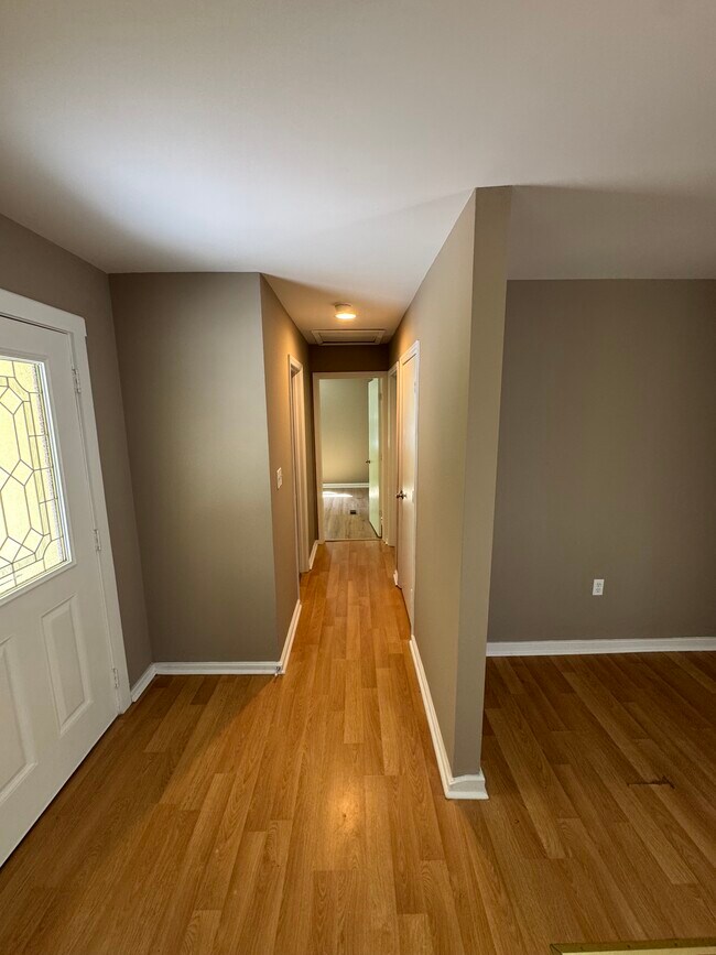 Building Photo - 3671 Sandy Creek Rd