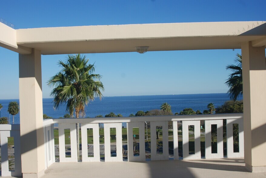 6th floor social room view - 1200 N Shore Dr NE