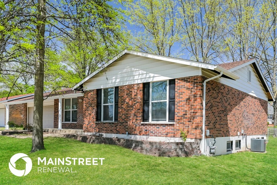 Building Photo - 14834 Frais Dr