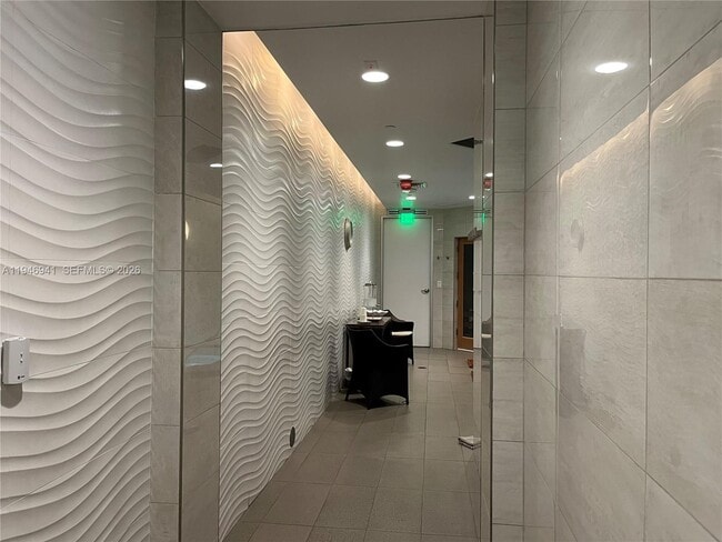 Building Photo - 21205 NE 37th Ave