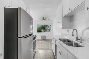 Building Photo - Park Fulton