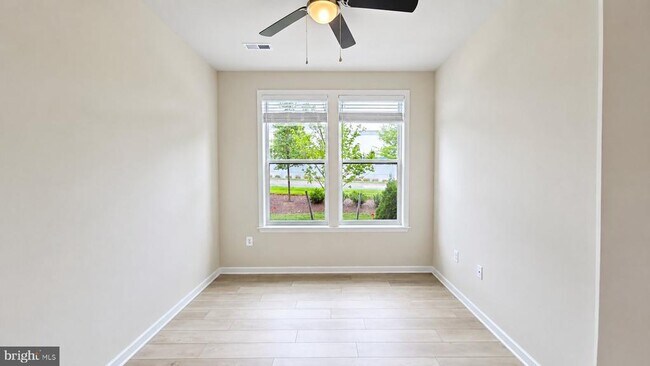 Building Photo - 4809 Vista Green Ln