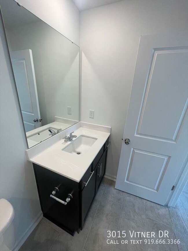 Building Photo - 3015 Vitner Dr