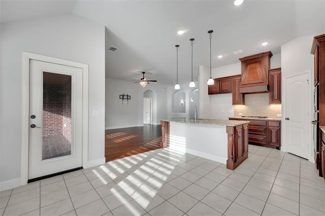 Building Photo - 2616 Tinsley Dr