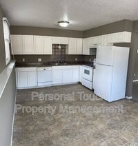 Building Photo - 725 30th St N