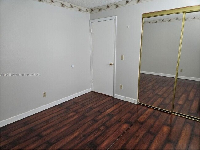 Building Photo - 154 Sandalwood Dr