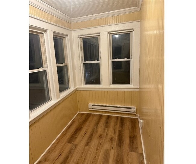 Building Photo - 44 Sanborn St