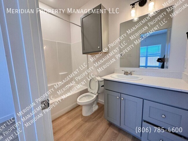 Building Photo - 5711 Kemper St