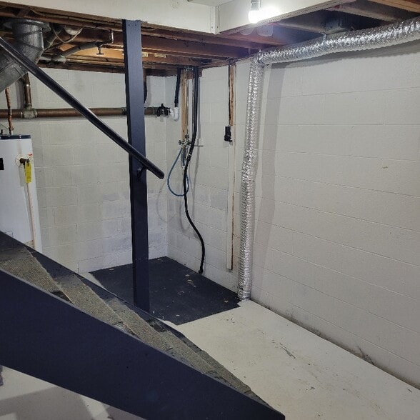 Building Photo - 17 Quarry Dr