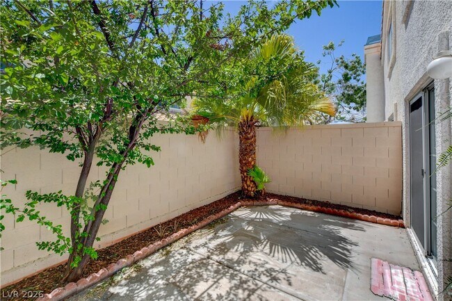 Building Photo - 8039 Teresita Ave