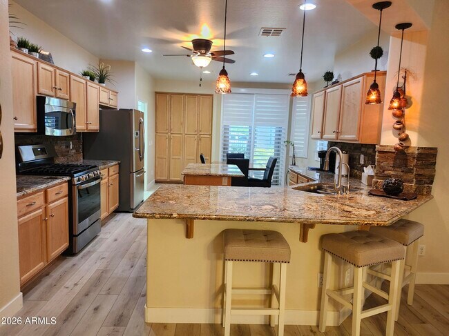 Building Photo - 12864 W Hedge Hog Pl
