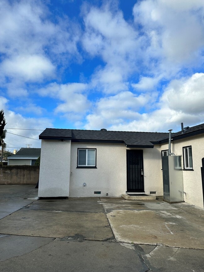 Bonus room view and side entrance - 4160 W 167th St