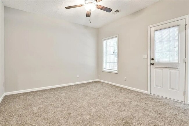 Building Photo - 754 Celeste Ln