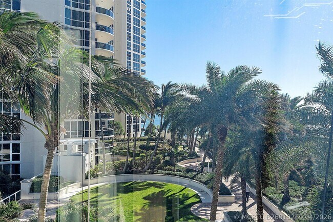 Building Photo - 3100 N Ocean Blvd