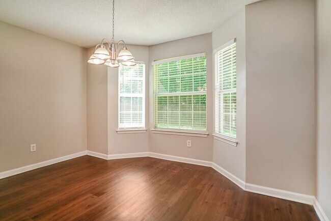 Building Photo - 53 Birchfield Ct