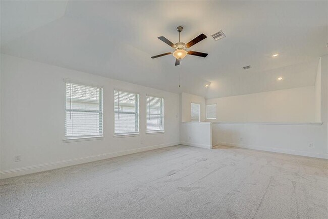 Building Photo - 12902 Sierra National Dr