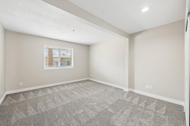 Building Photo - 7826 E Heatherbrae Ave