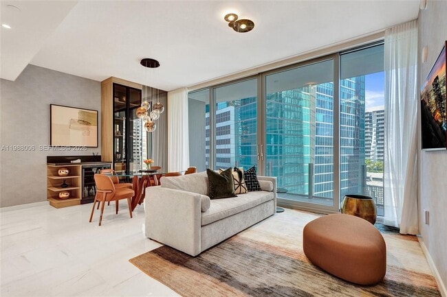 Building Photo - 300 Biscayne Blvd Way