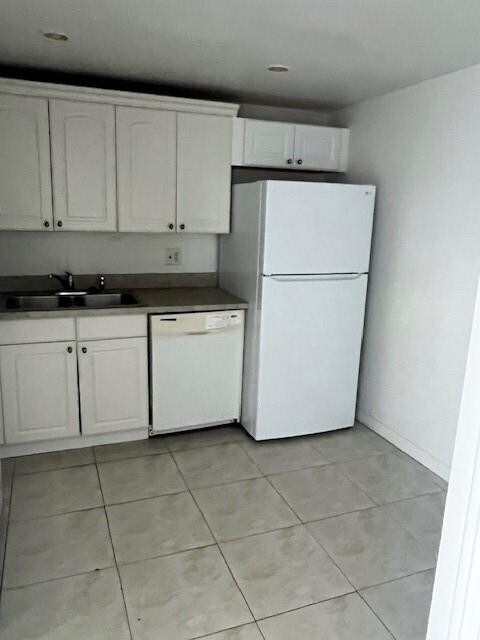 Building Photo - 4164 Inverrary Dr