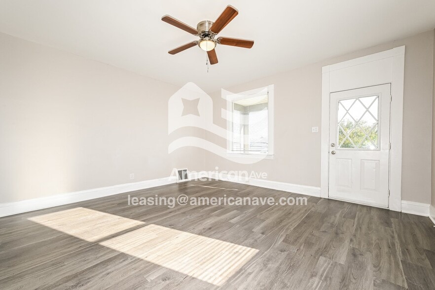 Building Photo - 303 Shady Ave