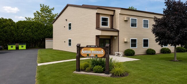 Building Photo - 130 Cherry Ave