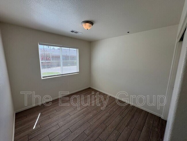 Building Photo - 2314 Cape Canyon Ave