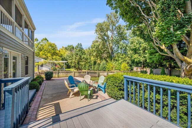 Building Photo - 747 Cheever Ave