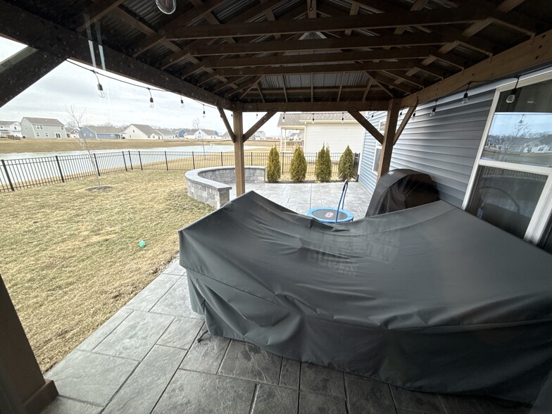 Patio and Gazebo - 8163 Dewberry Ln