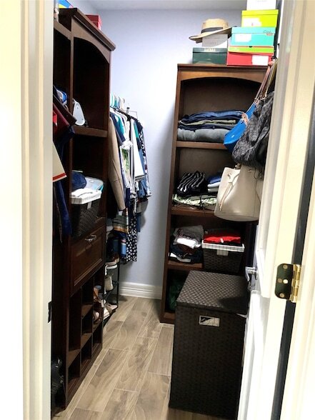 Building Photo - 15506 Red Pine Ridge Way