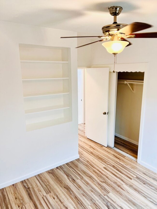 Building Photo - Mid Century Bungalow in prime Clairemont location!
