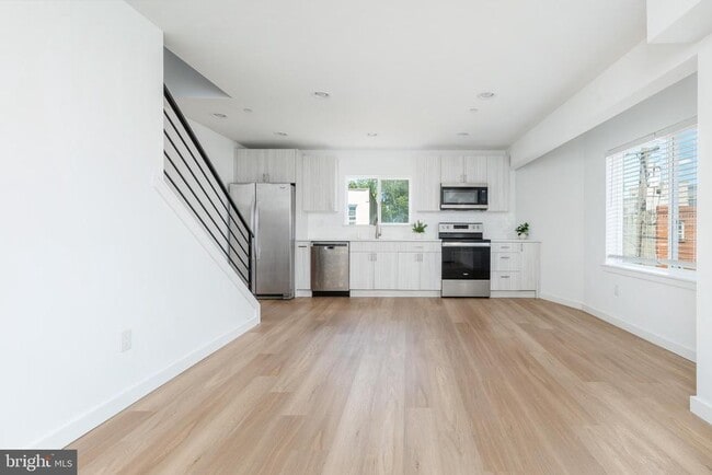 Primary Photo - 314 W Norris St