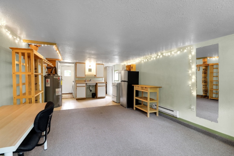 Building Photo - 2765 E 18th Ave