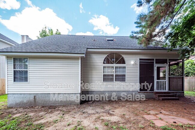 Building Photo - 458 Planters Trace Dr