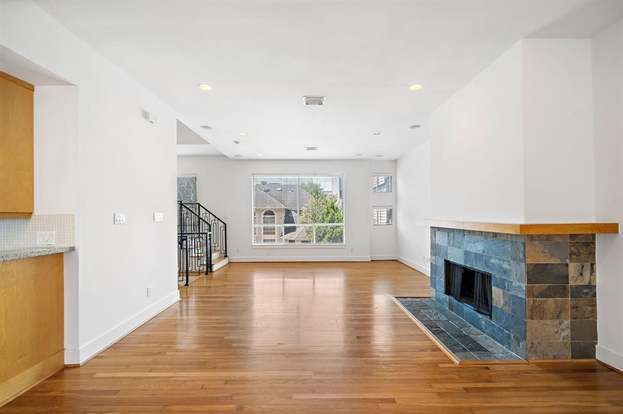 Building Photo - 4707 Caroline St