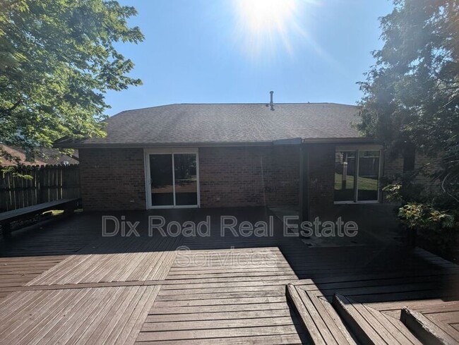 Building Photo - 8881 Davidgate Dr