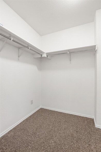 Building Photo - 2010 Ashberry Trail