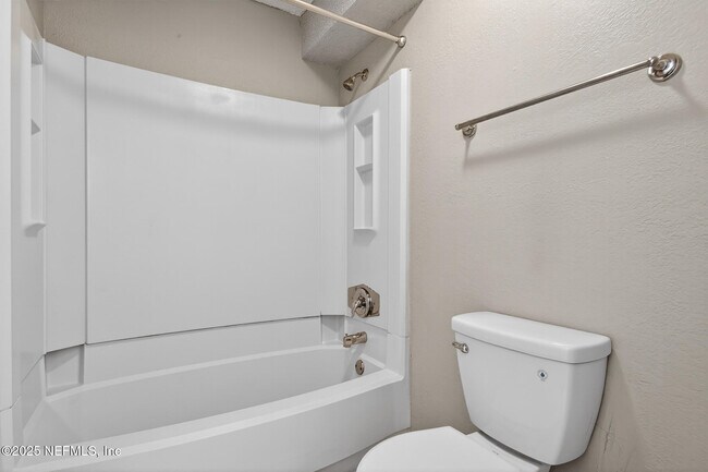 Building Photo - 100 Fairway Park Blvd