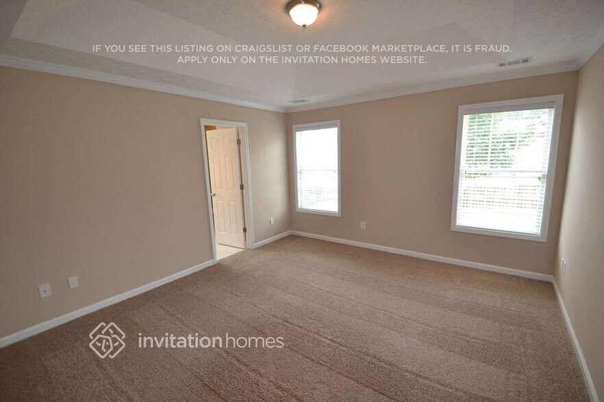 Building Photo - 3506 Bridle Brook Dr NE