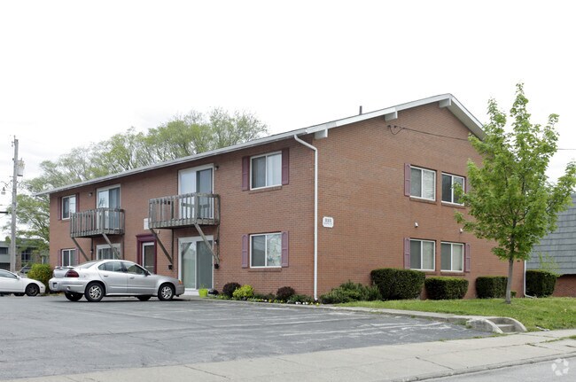 Building Photo - 815 8th St