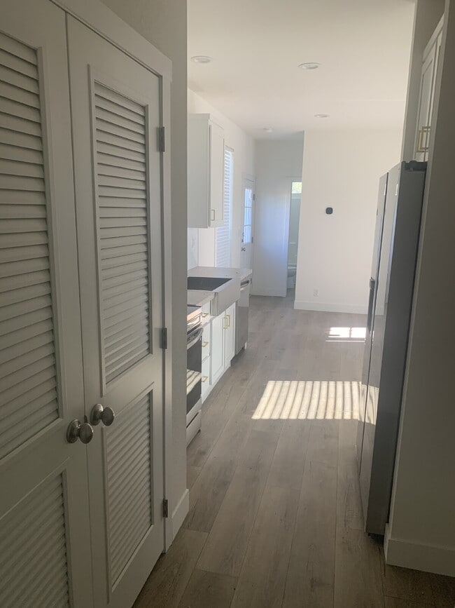 Building Photo - ** MOVE IN BONUS of $500.00 ** (If an agreement is signed by April 30th 2026) A brand new ADU (Ac...