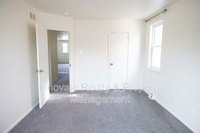 Building Photo - 8911 Alton St