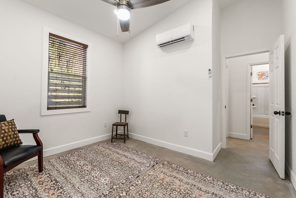 Building Photo - 21 Cody St