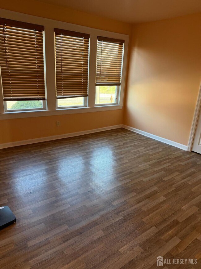 Building Photo - 58 Brotherhood St