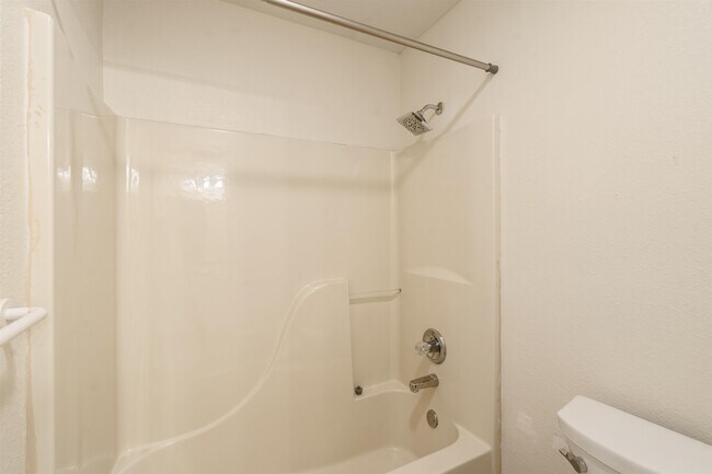 Building Photo - 107 Timber Rock Dr