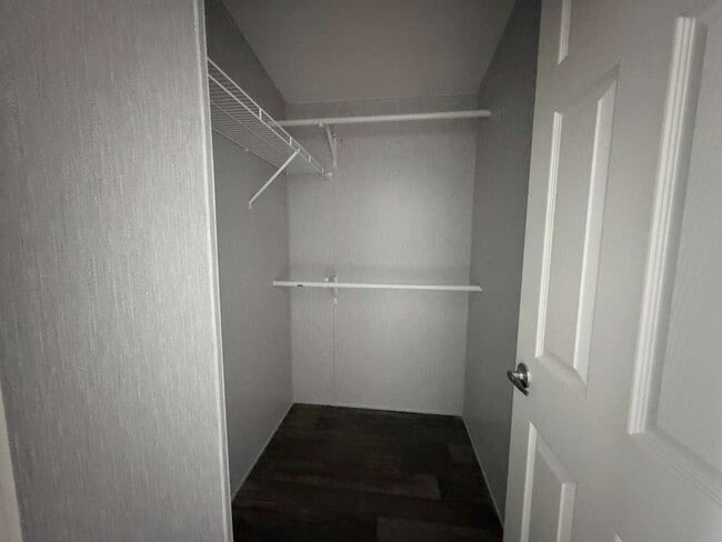 Building Photo - 5257 SW 32nd St