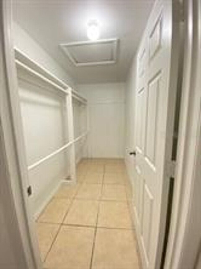 Building Photo - Available May 10, 2026