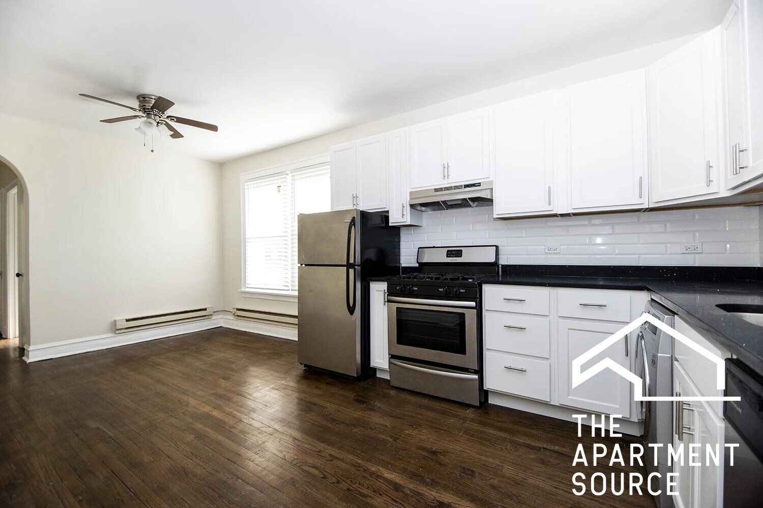 Building Photo - 918 Green Bay Rd