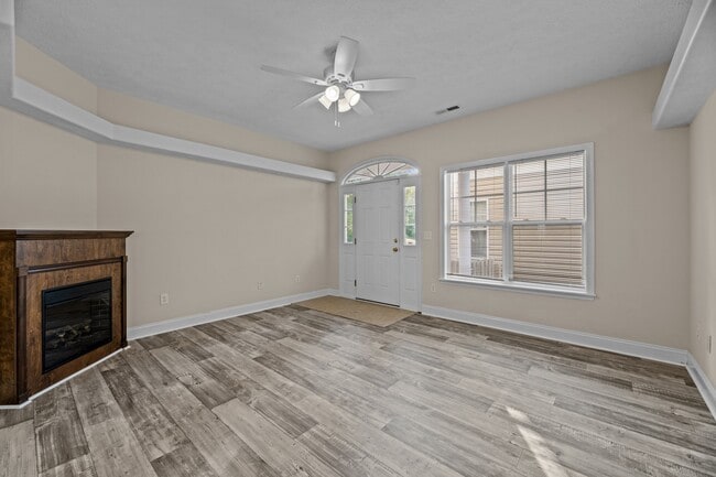 Building Photo - 504 Sea Knight Ln