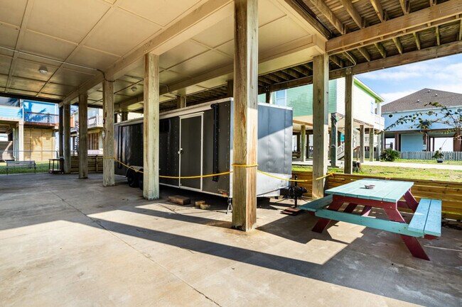 Building Photo - 820 Sandollar-SI ID1351282P